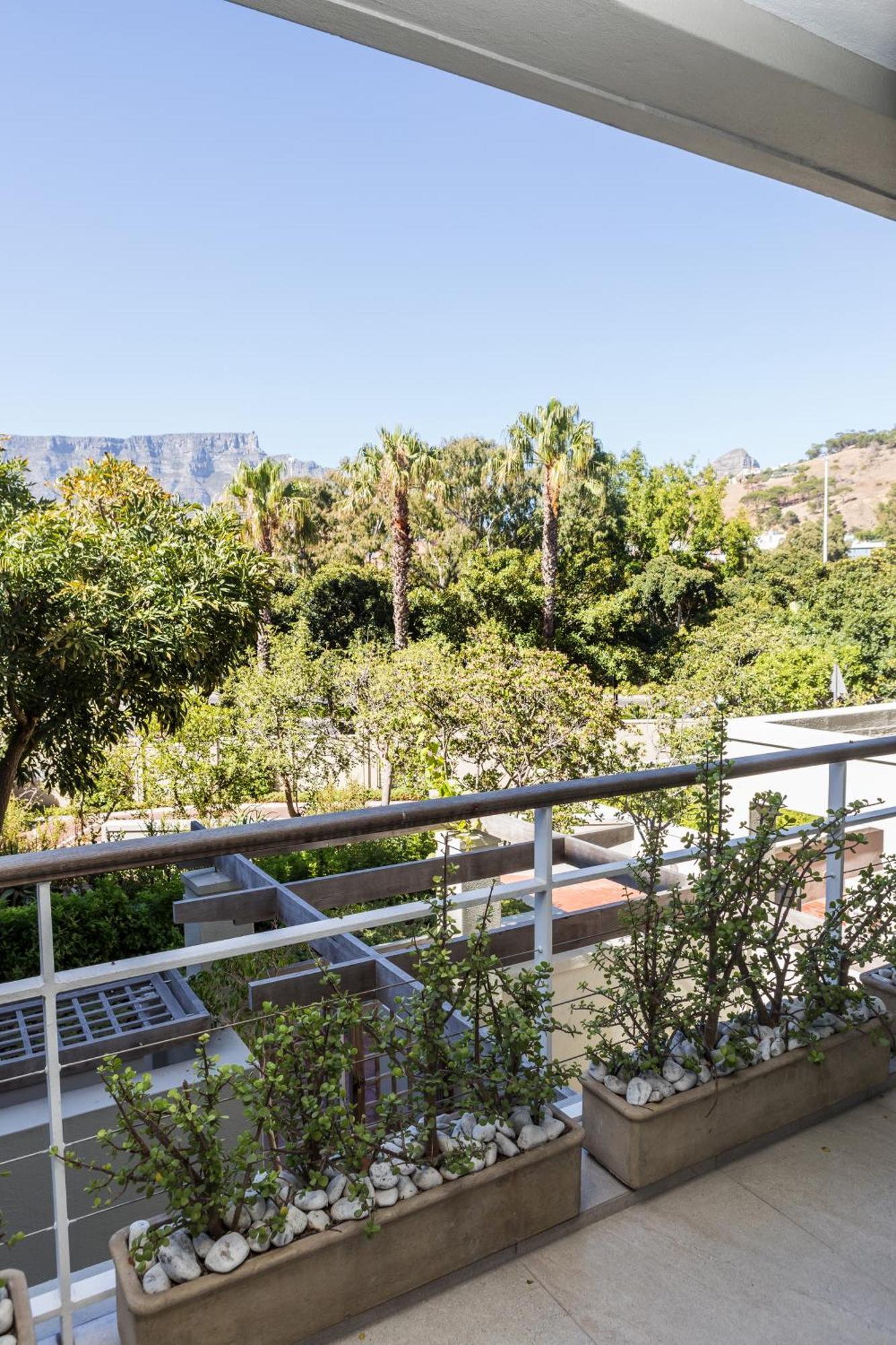 401 Dovenby Cape Town
