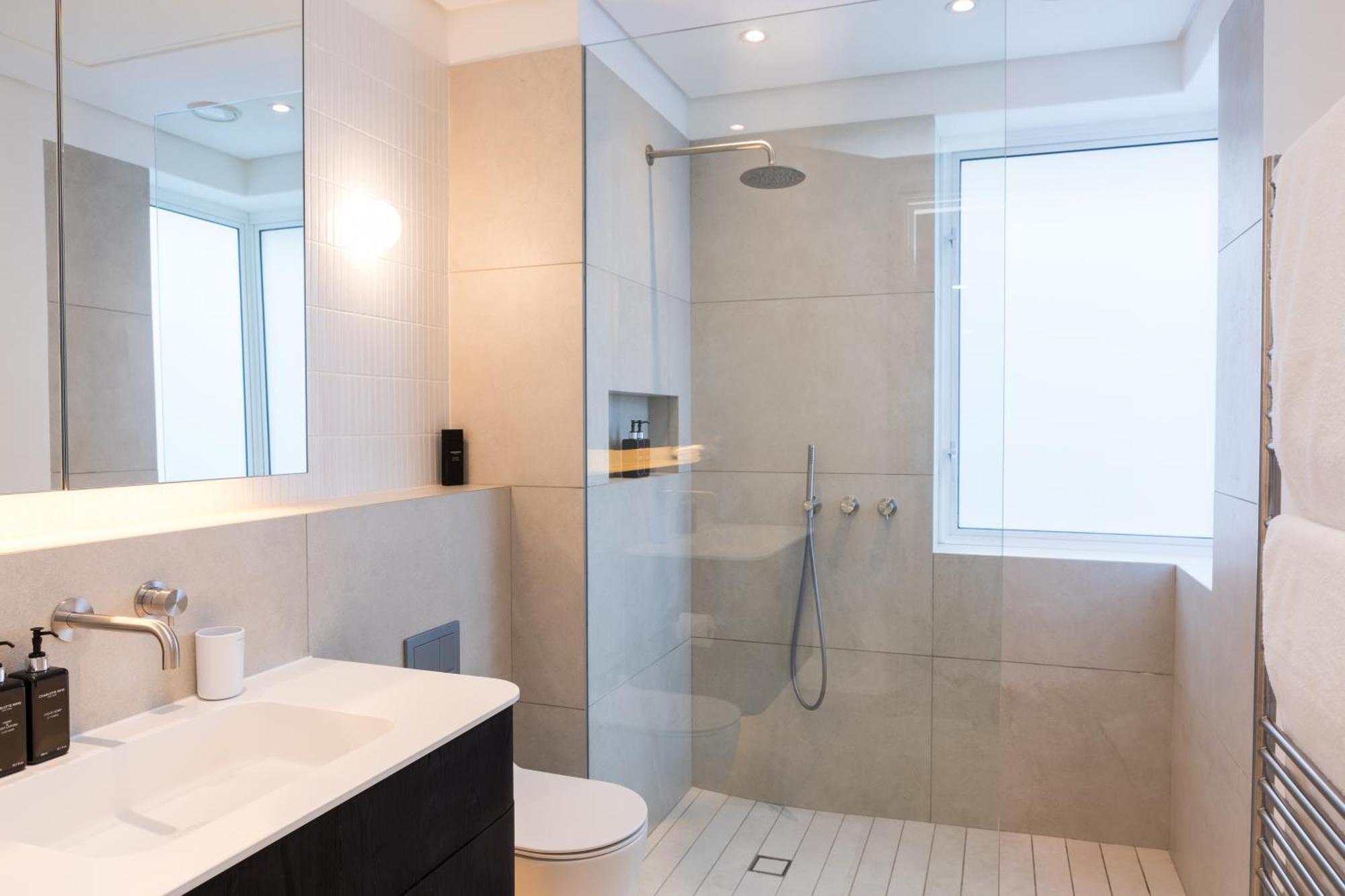 401 Dovenby Cape Town